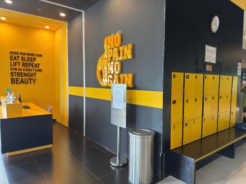 Fitness center, HCMC Prestige Apartment - Free Resort Pool & Elite Gym in Phuoc Kien