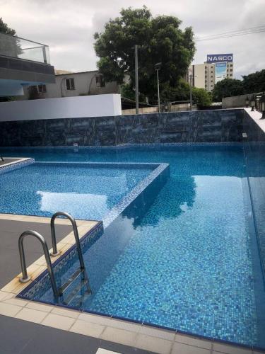 Swimming pool, ABIDJAN est doux in Bouaké