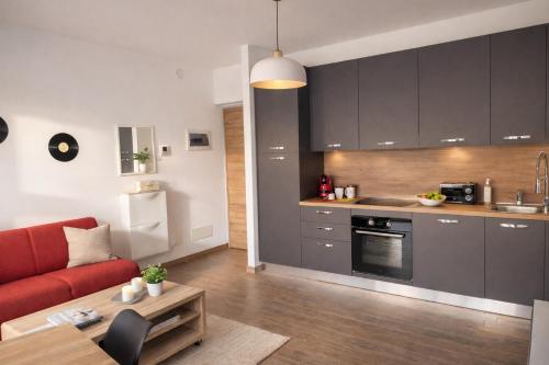 Iekārtas, Milan Bergamo Work Apartment in Sulbiate