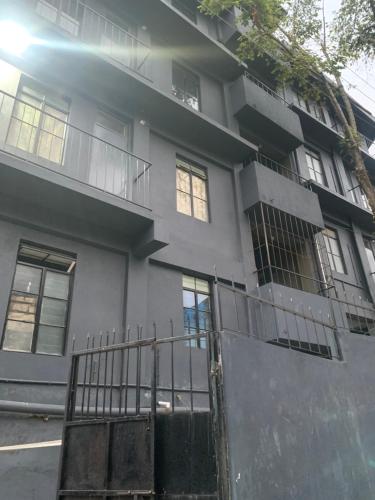 Exterior view, The 1802 backpackers hub in Laitumkhrah