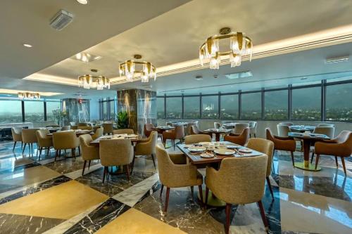 1 Bedroom Apartment at Centaurus Mall with pool and jacuzzi - image 12