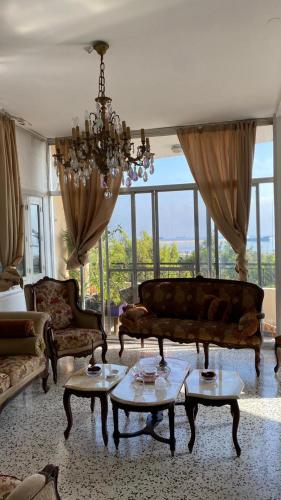 Penthouse Sea Apartment in Mina