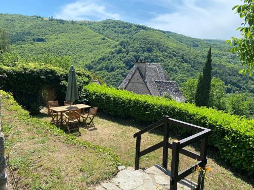 Gite cosy pour un séjour apaisant dans la vallée du Lot (Gite cosy pour un sejour apaisant dans la vallee du Lot) in Vieillevie