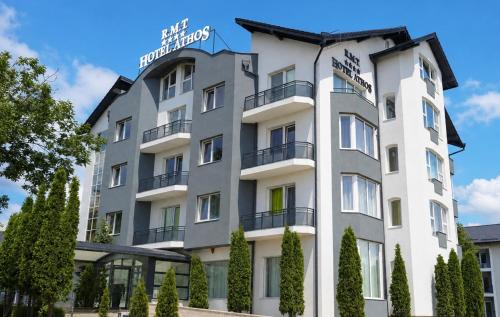 Hotel Athos Rmt - Tap to explore photos