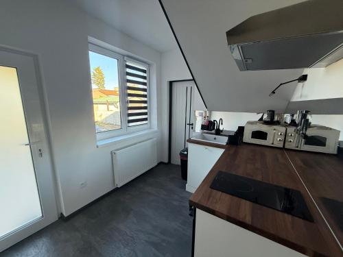 köök, Self-Check- New Home in Levice