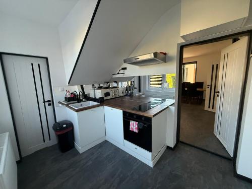 köök, Self-Check- New Home in Levice