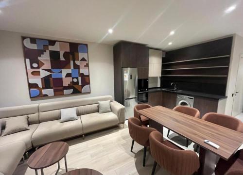 Luxury 3BR Apartment in Sea Breeze Ideal for Families – khách sạn tại Bilgah