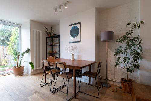 Garden Retreat: St Andrews 2-Bed Stay – khách sạn tại Ashley