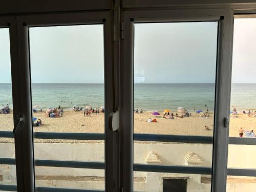 Villa pieds dans l'eau in Ain El Turk