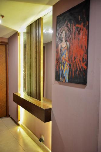 3-Bedroom Premium Apartment With Balcony - Goldcrest Mall and Residency - image 7
