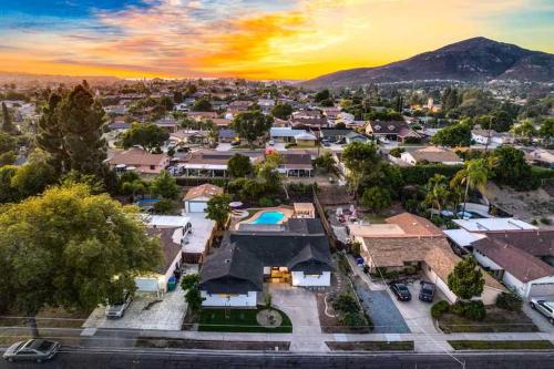 Designer Escape with Pool Firepit Game Room BBQ in San Carlos