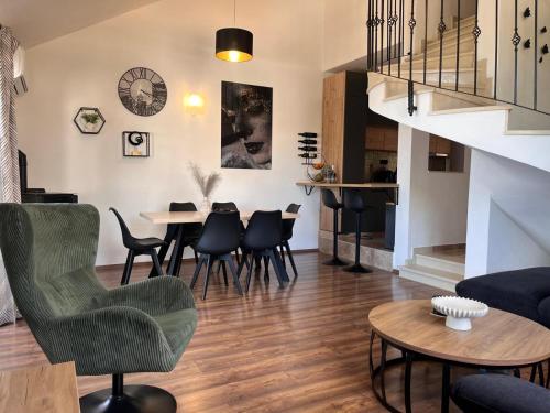 Luxury apartment Duće with private pool (Luxury apartment Duce with private pool) in Duce