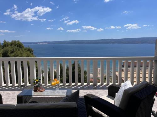Luxury apartment Duće with private pool (Luxury apartment Duce with private pool) in Duce