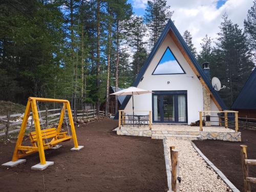 Pine Forest Chalet