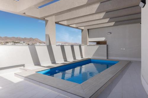 Penthouse Aqua Airport - By Seaelo Eilat – khách sạn tại Eo biển Marina