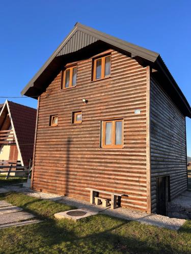 brown bear lodge