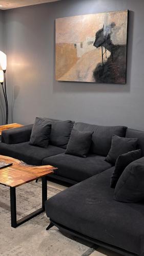 Goldcrest Mall and Residency - Presidential Onebed Suite by Alvis Suite - image 7