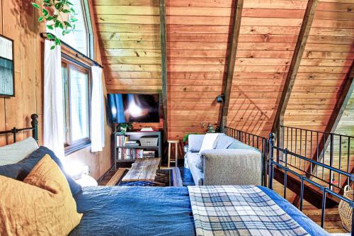 Olympic A-Frame - Sauna + hot tub lake access - image 4