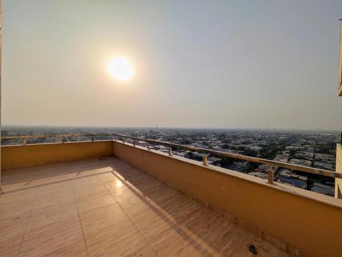 Vintage Penthouse Apartment - Goldcrest Mall and Residency - image 5