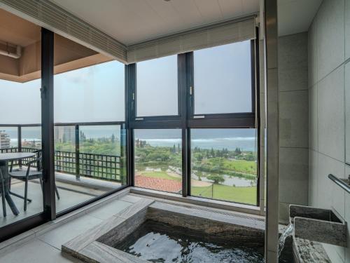 Bathroom, ALLAMANDA Splendid in Shigira Beach