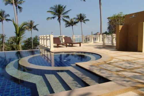 カララ ガーデンズ