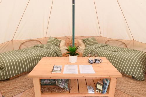 Aspen Riverfront Bell Tent in Telkwa (BC)