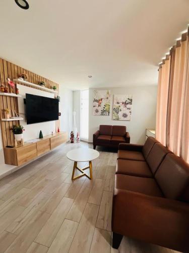 Depto Familiar 3Hab Monte bello Wifi Cochera 6 Pers