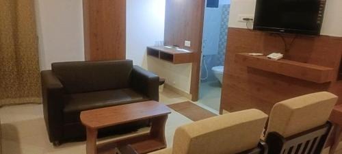 Reva Plaza Hotel