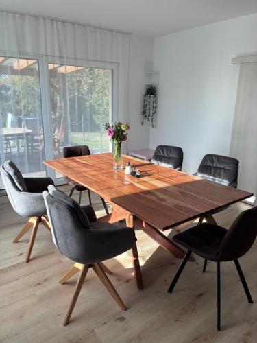 Sunny Garden Bungalow in Locenice