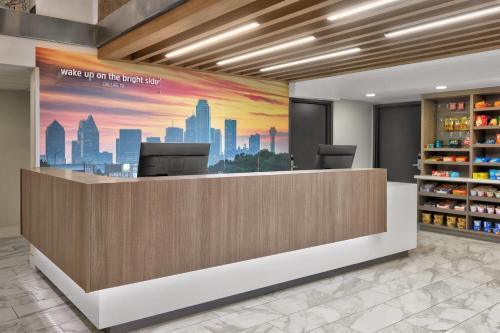 La Quinta by Wyndham Dallas I-35 Walnut Hill Ln in Dallas, USA