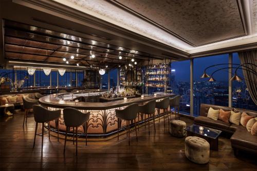 Bar/lounge, Waldorf Astoria Bangkok in Siam