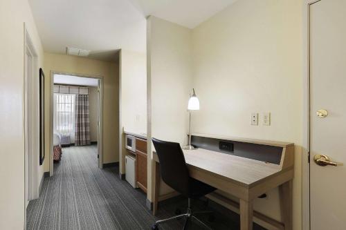 Country Inn & Suites by Radisson, Green Bay, WI in Ashwaubenon, USA