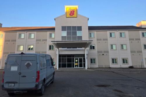 . Super 8 by Wyndham Estevan