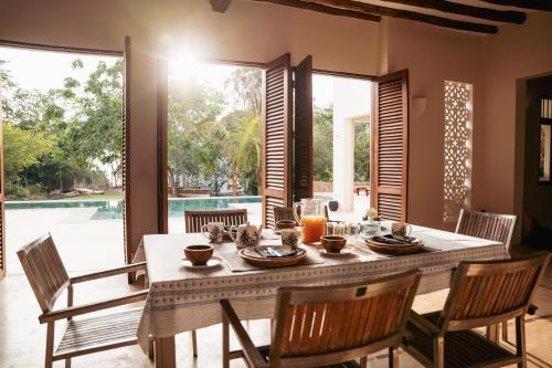 Зручності, Maua Beach House - Private Swahili Luxury Villa on Galu Beach in Момбаса