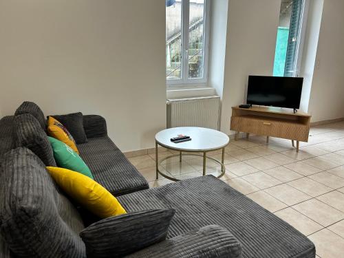 3 chambres - 6 pers - Pro et familles in Le Creusot