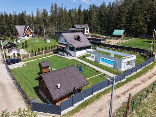 Viesnīcas āriene, Best villa in nature with heated pool in Olovo