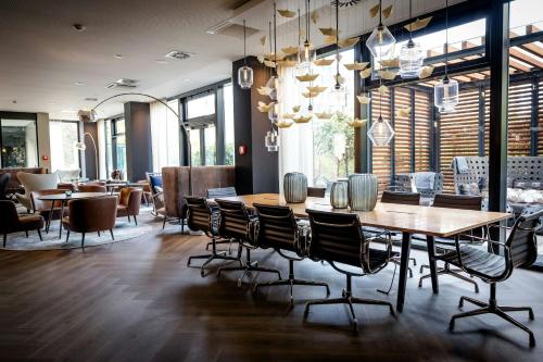 Motel One Hamburg-Alster - image 15