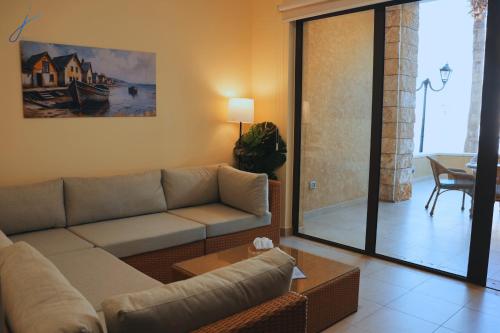 J Apartments - one bedroom at Samarah Resort BP-03 in โซเวย์มา