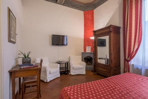 Superior Double Room image 6