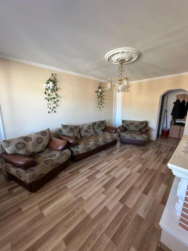 Perla Central Apartment in Zilah
