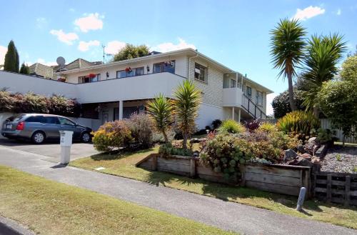 Exterior view of Park View 'Home Away From Home'