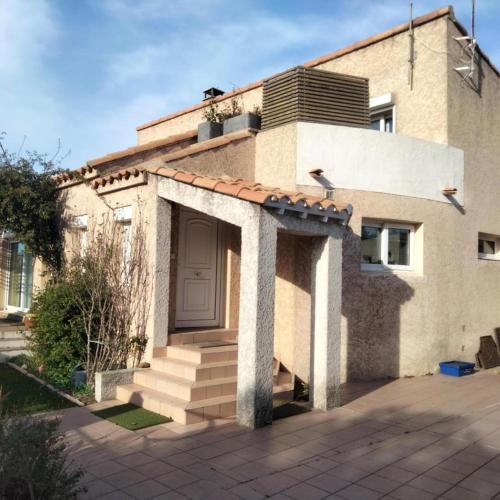 Family house for 6 people with garden and brazier
