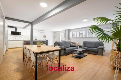 Amplio y moderno apartamento
