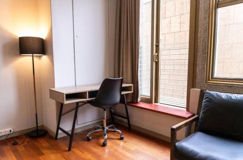 Luxurious city center apartment plus Heated pool - image 8