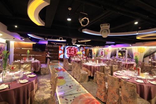 مطعم, فندق واندرفول (Wonderful Hotel) in Xinzhuang District