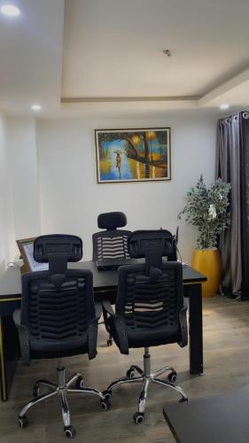 The Rosita Apartments in ยอส