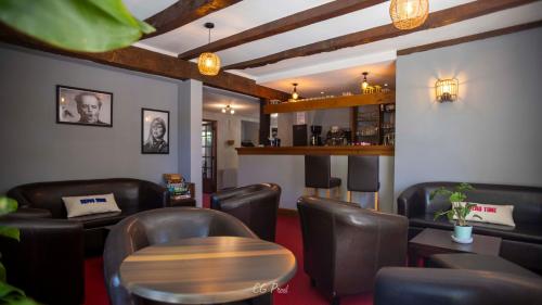 Logis Hôtel Auberge de Cartassac 2