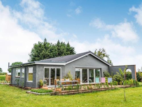 4 Bed in Melton Constable oc-83070 gîte à louer Sharrington
