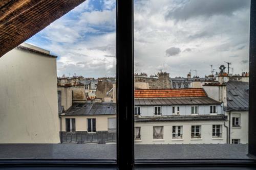 UrbanFlat 135 - Central Luxurious Apartment in Paris - image 4