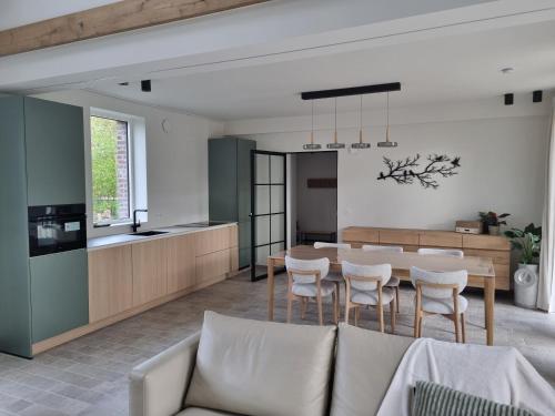 Faciliteter, Woning met sauna, stoombad & zwemvijver - 5p in Aalst